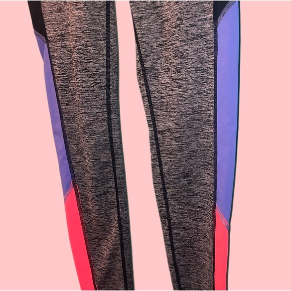 Nike Pro Fit Leggings 🩷💜 | Colorful - Picture 2 of 3
